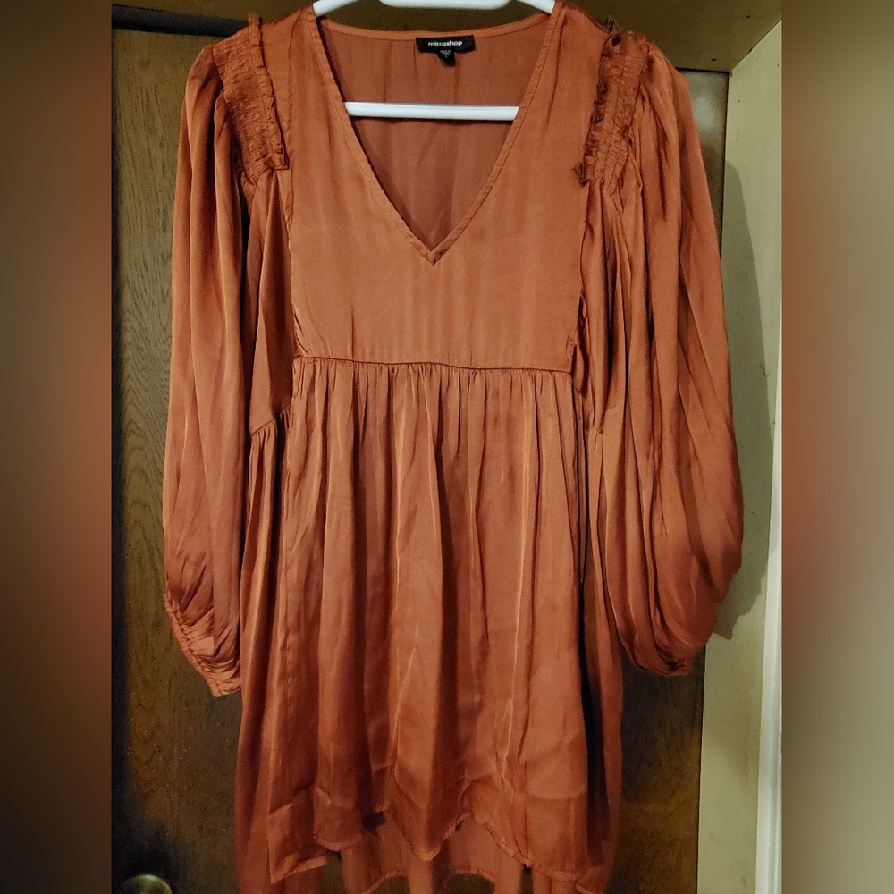 Elegant Rust Colored Tunic with V-Neck